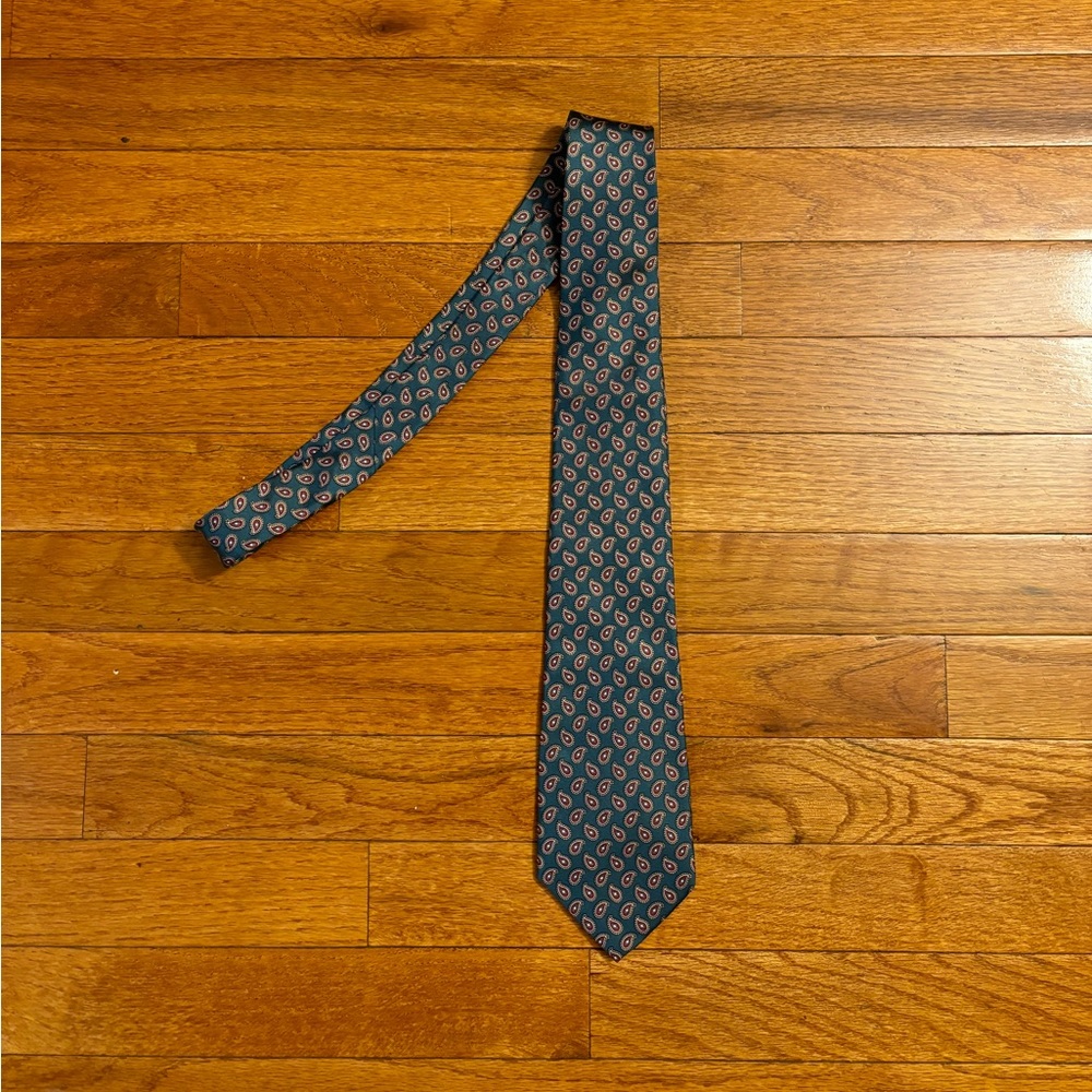 Christian Dior Paisley print 100% silk mens tie